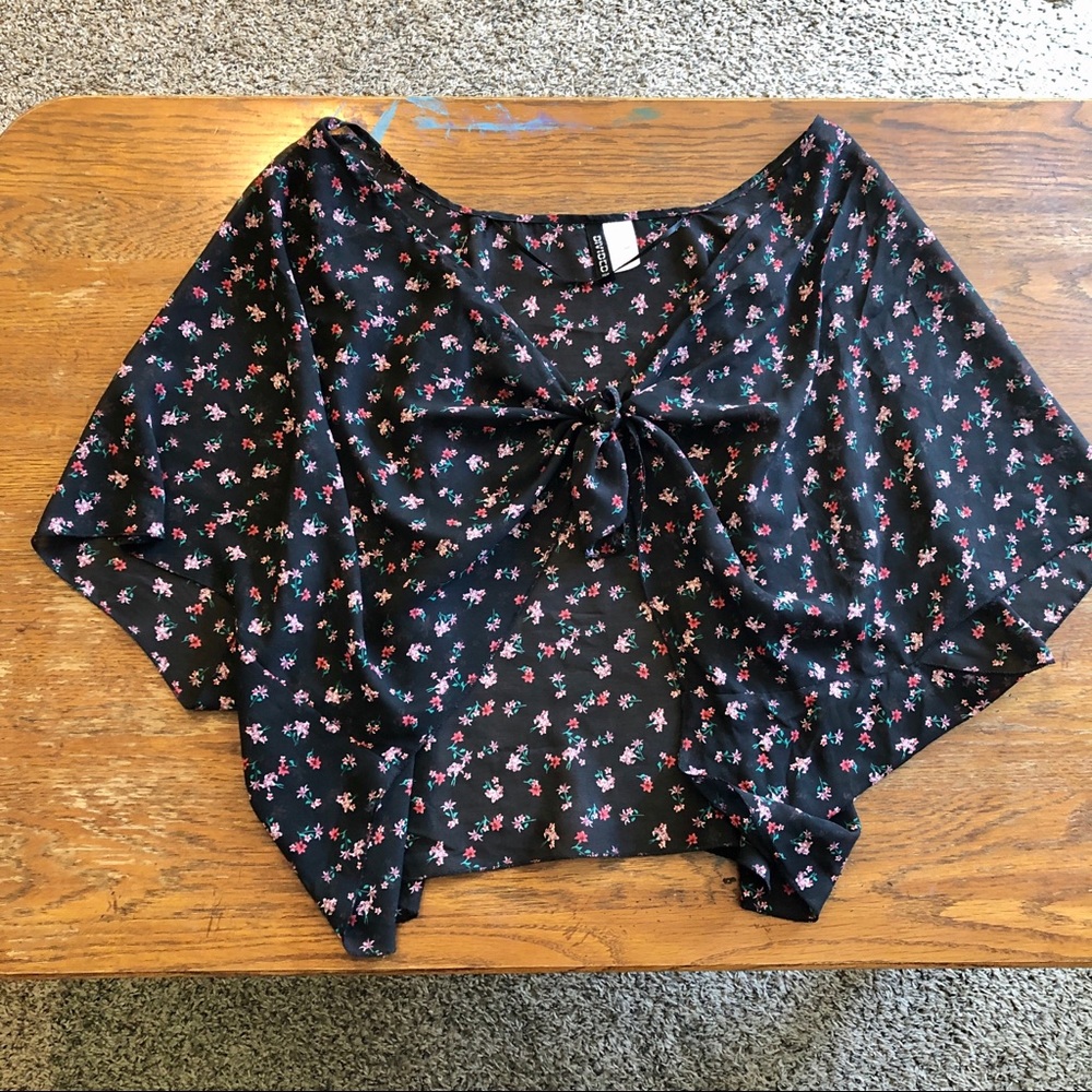 Divided floral shawl